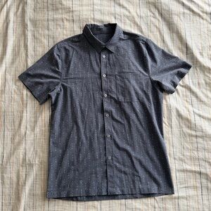 Men's Vuori Dark Gray Short Sleeve Shirt